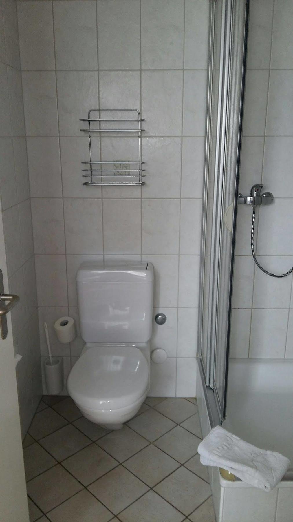 Gasthof Loewen Bassersdorf Zewnętrze zdjęcie